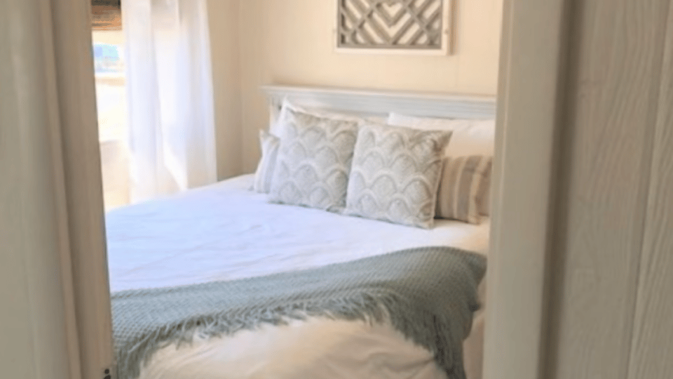 OGIDE - Queen Cottage 1-Bedroom 3